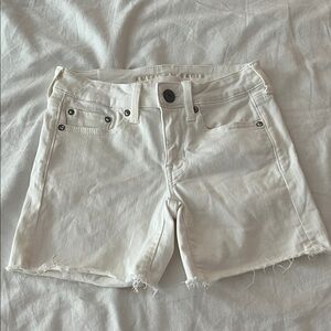 American Eagle Women's White Denim Shorts